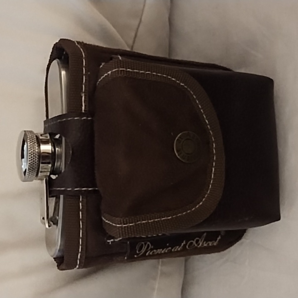 NWT Picnic at Ascot flask with playing cards